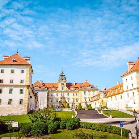 Hotel Penzion Pod Zamkem Valtice Zewnętrze zdjęcie