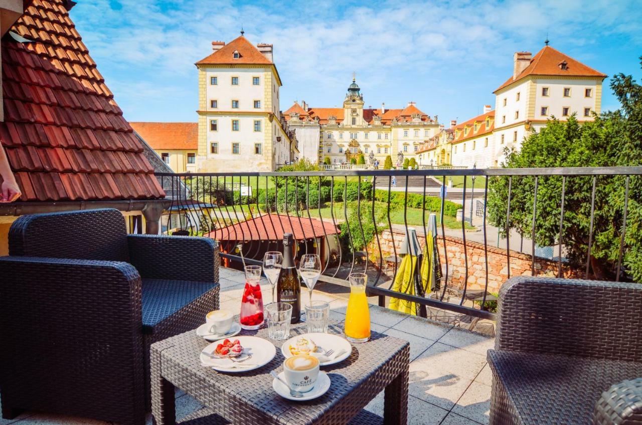 Hotel Penzion Pod Zamkem Valtice Zewnętrze zdjęcie