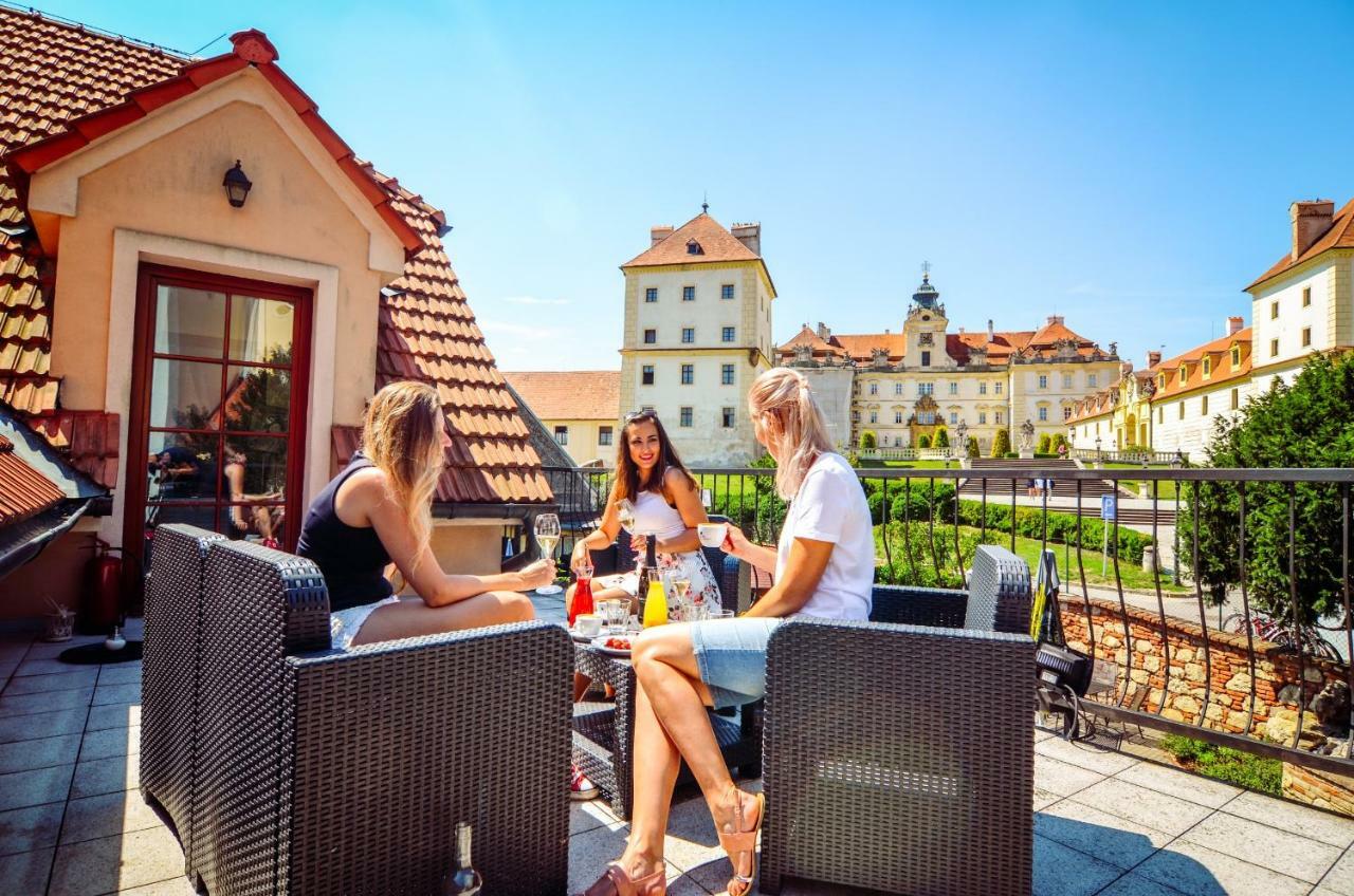 Hotel Penzion Pod Zamkem Valtice Zewnętrze zdjęcie